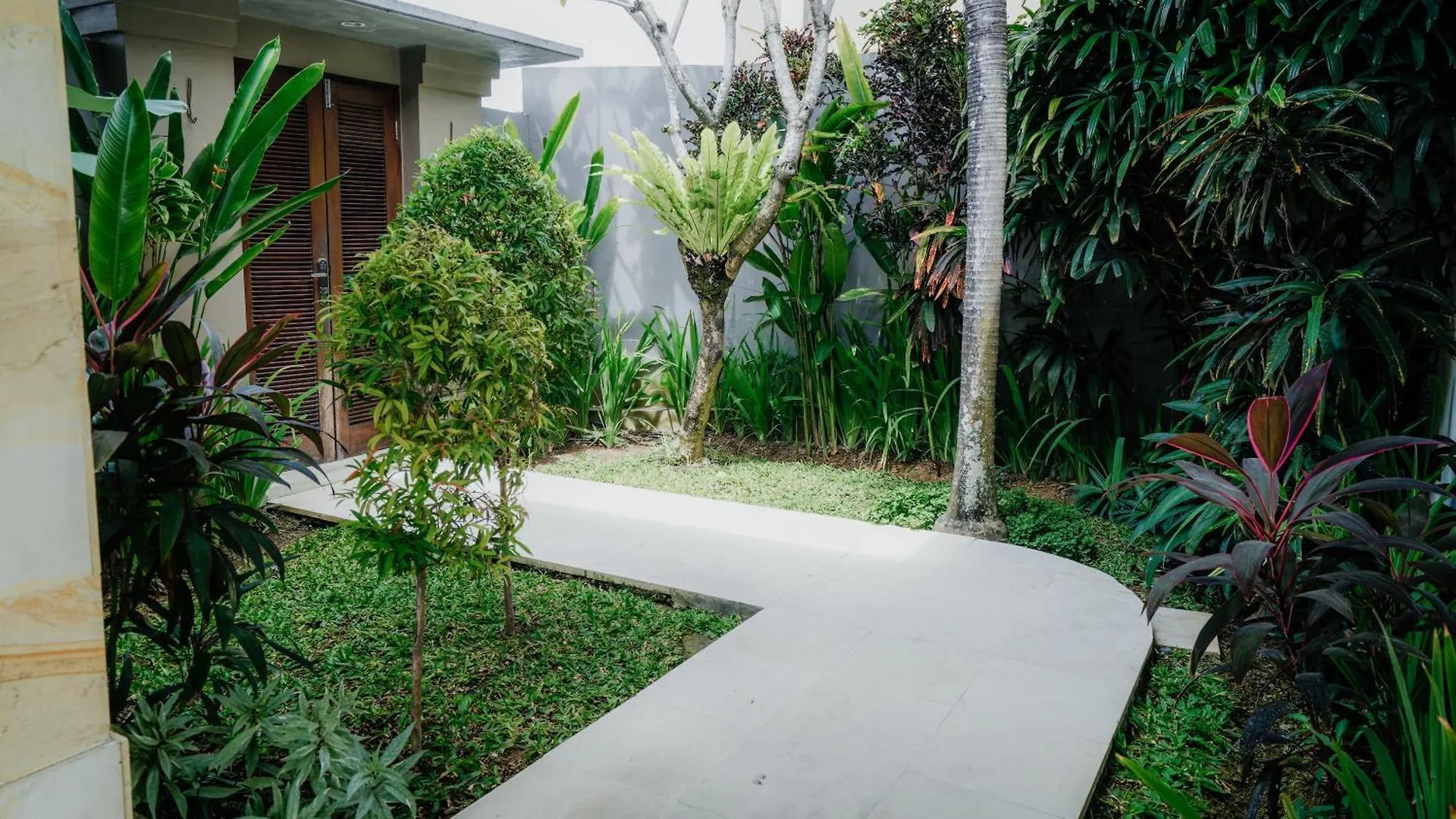 Umalas Retreat - Private Villa With Cook Kerobokan  Kerobokan (Bali)