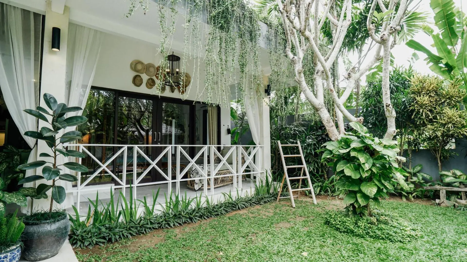 Umalas Retreat - Private Villa With Cook Kerobokan